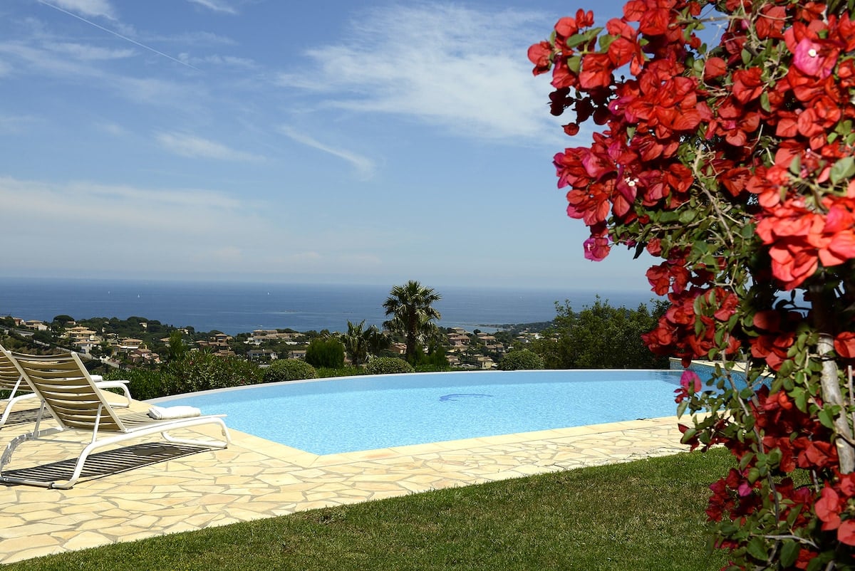 Villa avec vue mer et piscine à Sainte-Maxime - location de vacances Genius Loci