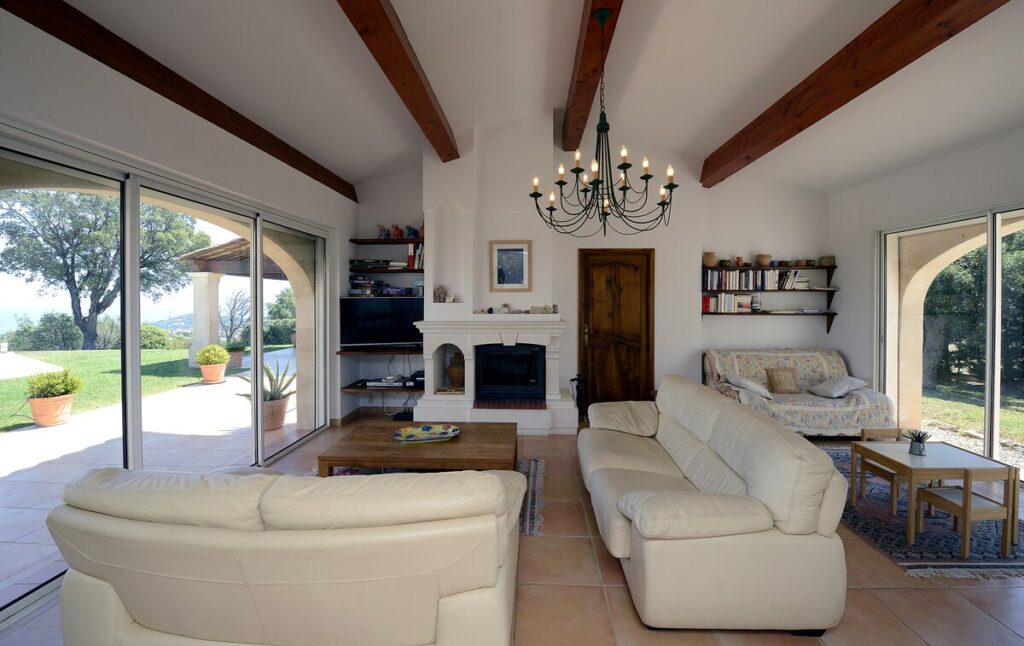 Villa avec piscine et vue mer à Sainte-Maxime - Genius Loci