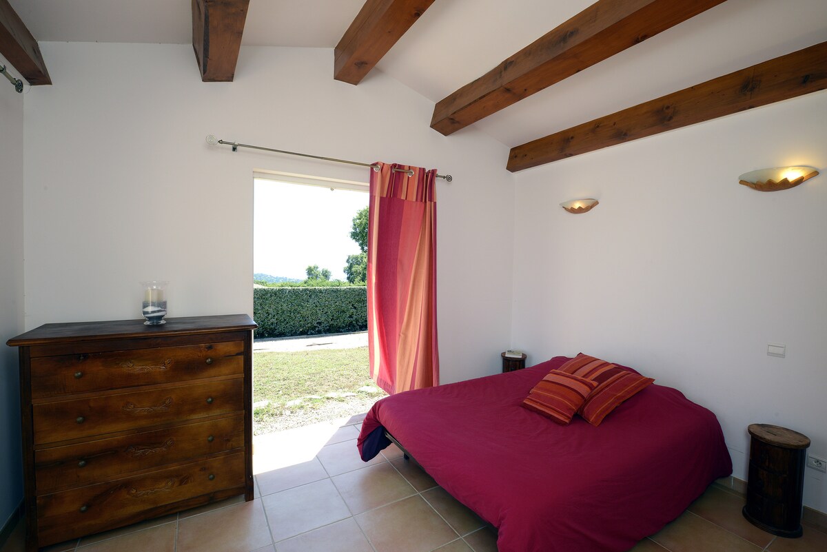 Vue mer depuis la villa à Sainte-Maxime - location Genius Loci